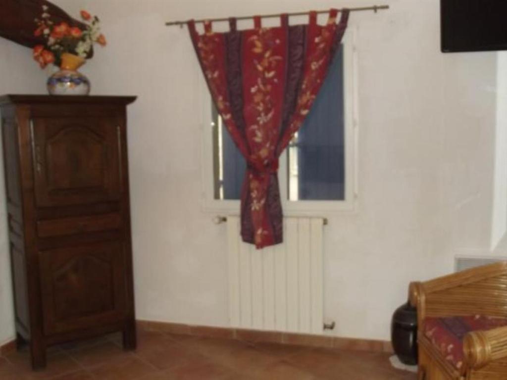 Domaine Saint Victor Hotel La Tour-d'Aigues Bagian luar foto