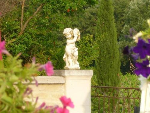 Domaine Saint Victor Hotel La Tour-d'Aigues Bagian luar foto